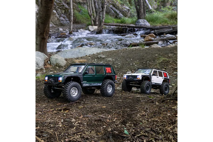 Axial SCX10 III Jeep Cherokee XJ RC Rock Crawler Electric 4WD 1/10 Scale RTR - White image 10