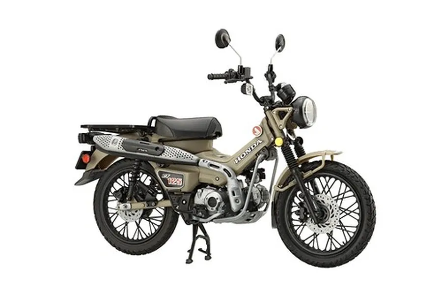 Fujimi 1/12 Honda CB1300 Super Four Motorbike Scaled Plastic Model Kit  image 1