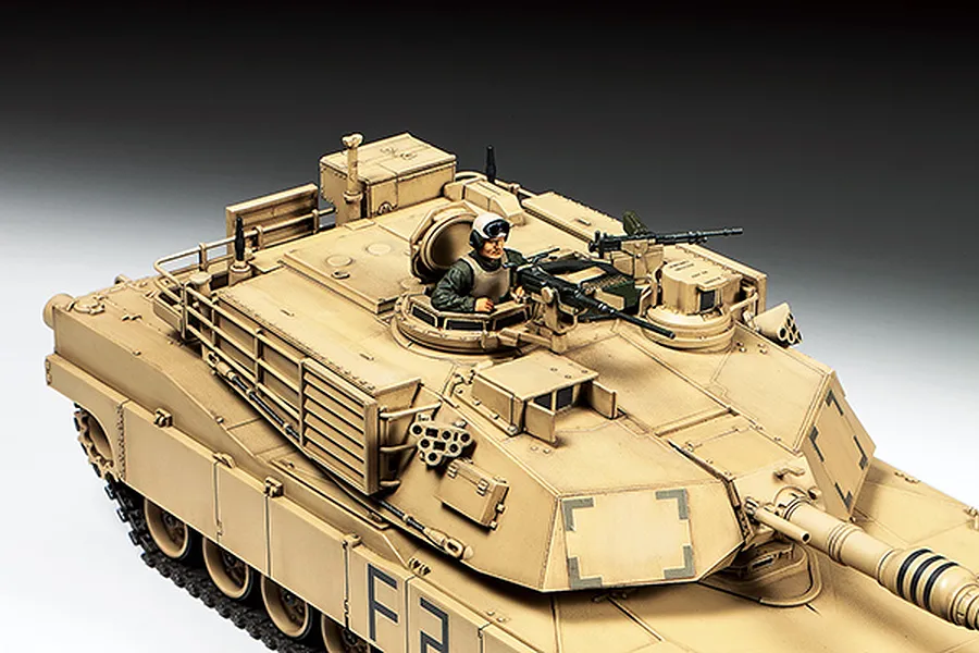Tamiya 1/48 U.S. M1A2 Abrams Main Battle Tank Scaled Plastic Model Kit image 23217