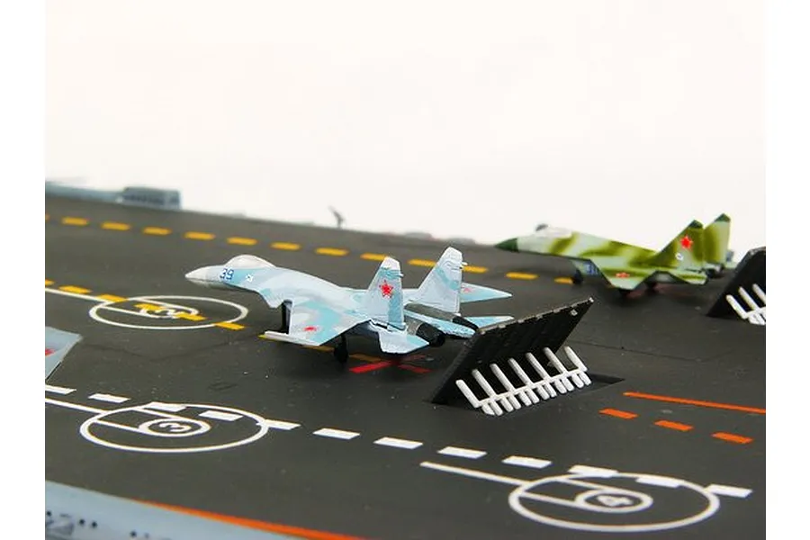 Trumpeter 1/350 USSR Admiral Kuznetsov Aircraft Carrier Plastic Model Kit image 23901