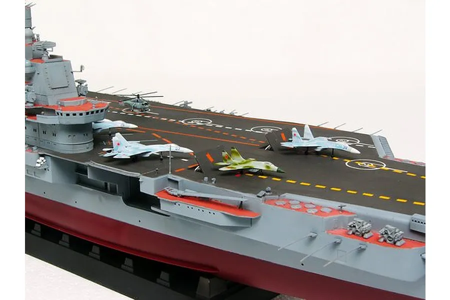 Trumpeter 1/350 USSR Admiral Kuznetsov Aircraft Carrier Plastic Model Kit image 23902