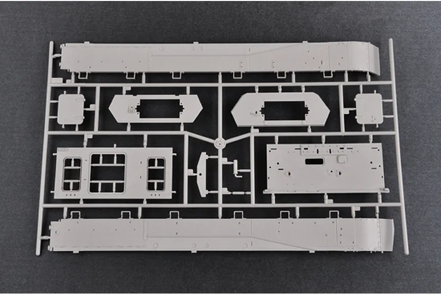 Trumpeter 1/16 German Pzkpfw IV Ausf.J Tank Scaled Plastic Model Kit image 24629