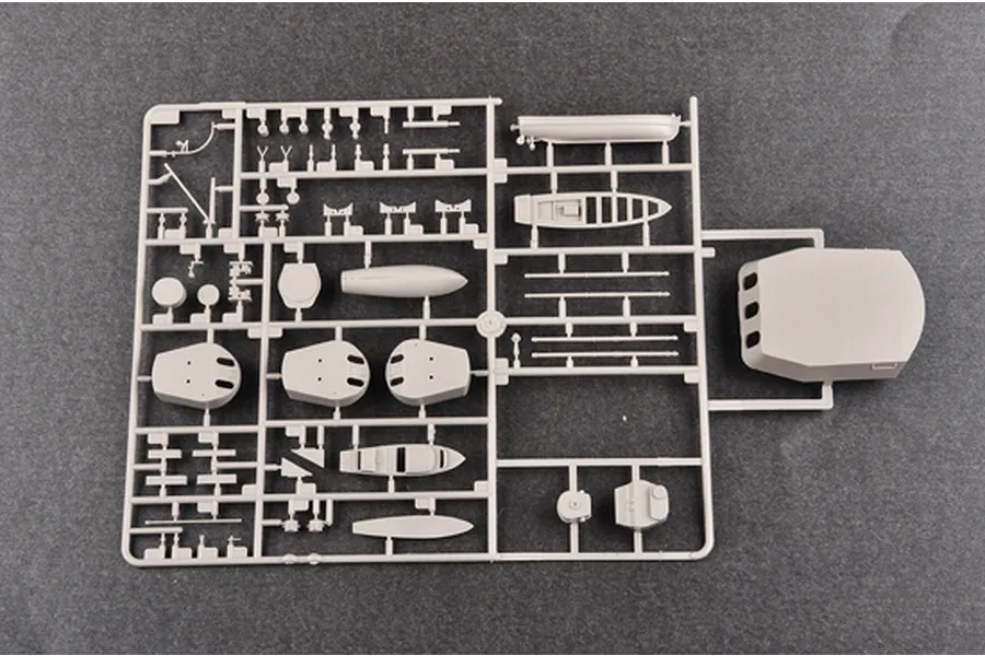 Trumpeter 1/200 HMS Rodney Battleship Plastic Model Kit image 24644