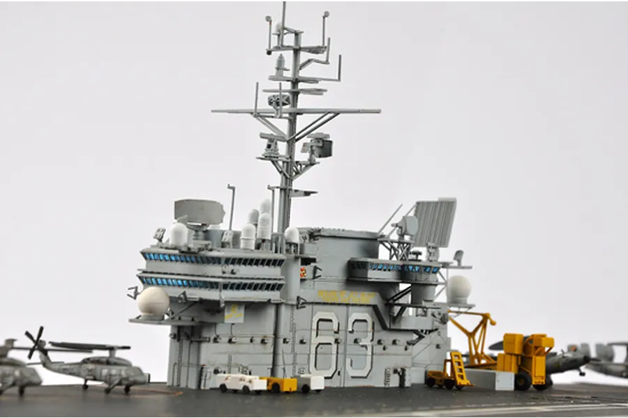 Trumpeter 1/350 USS Kitty Hawk CV-63 Aircraft Carrier Plastic Model Kit image 24713
