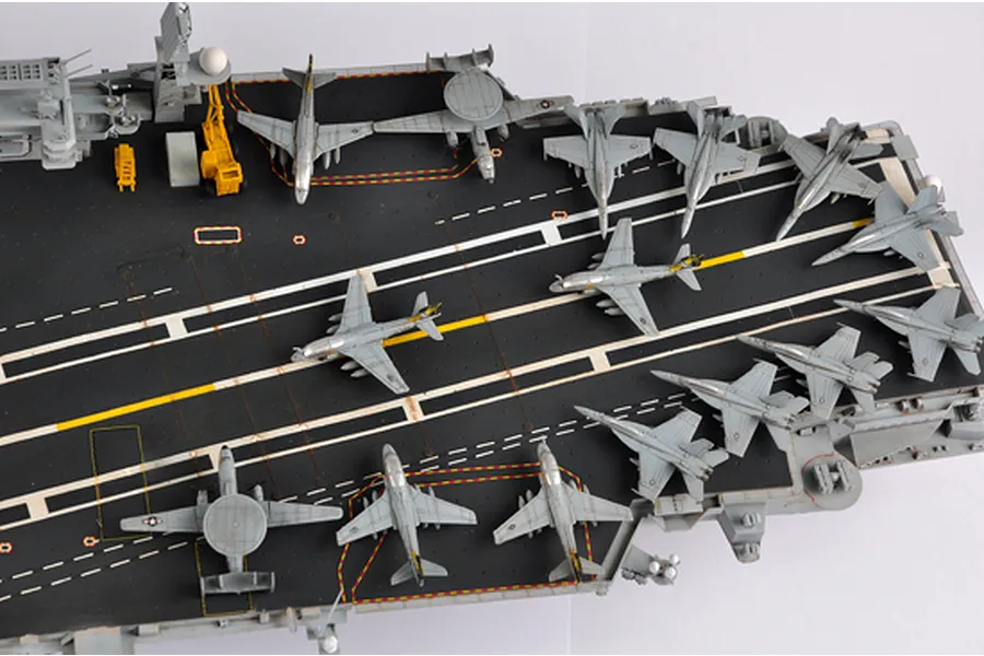 Trumpeter 1/350 USS Kitty Hawk CV-63 Aircraft Carrier Plastic Model Kit image 24718