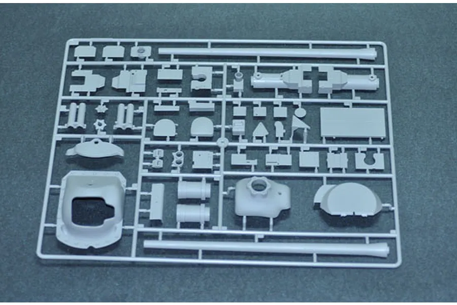 Trumpeter 1/16 Soviet SU-100 Tank Destroyer Scaled Plastic Model Kit image 24842