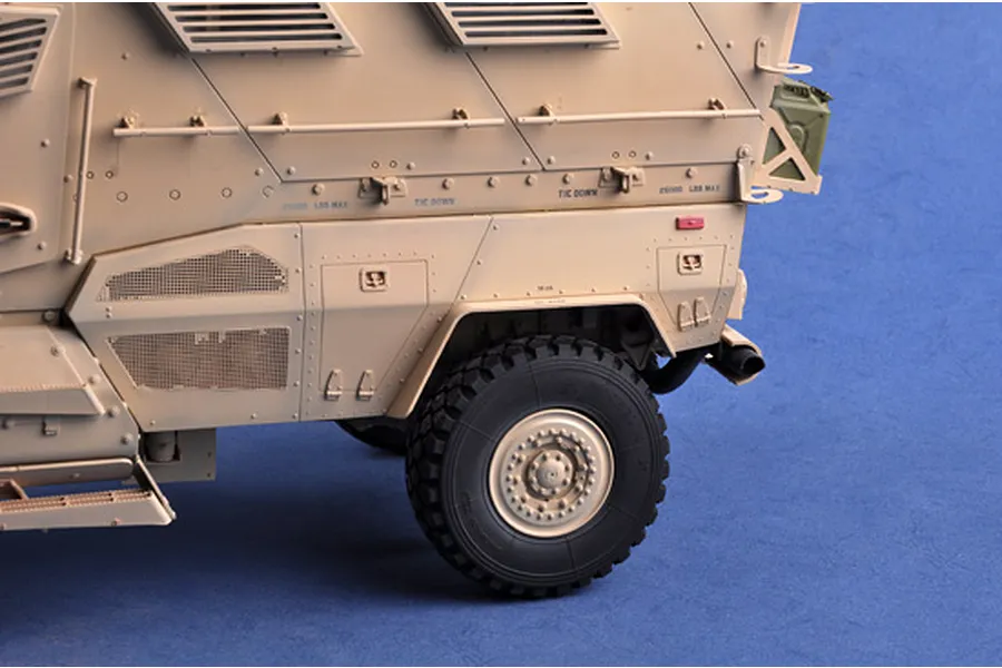 Trumpeter 1/16 U.S. MaxxPro MRAP Scaled Plastic Model Kit image 24850