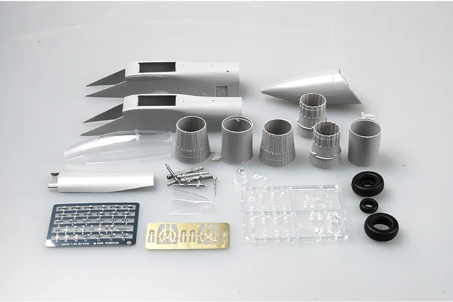 Trumpeter 1/32 Su-30MKK Flanker-G Fighter Jet Scaled Plastic Model Kit image 16