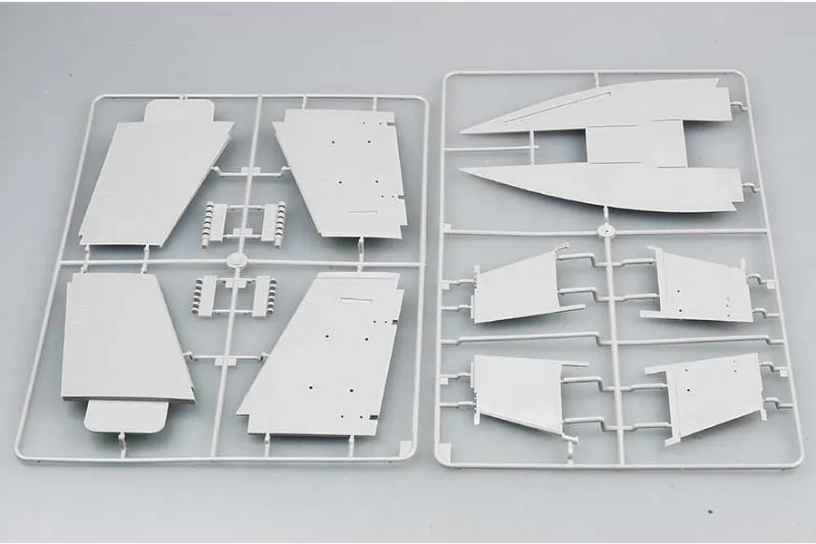 Trumpeter 1/32 F/A-18E Super Hornet Fighter Jet Scaled Plastic Model Kit image 25020