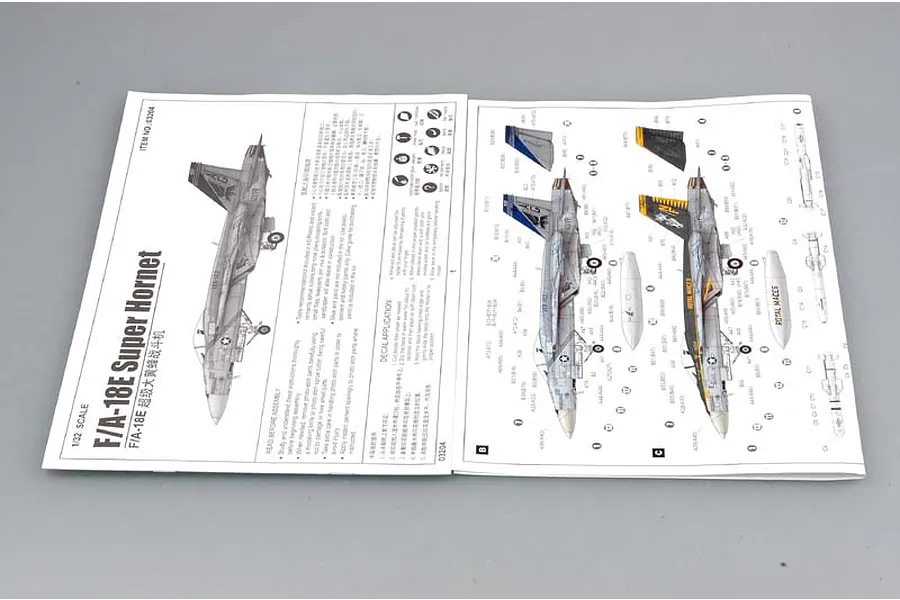 Trumpeter 1/32 F/A-18E Super Hornet Fighter Jet Scaled Plastic Model Kit image 25022