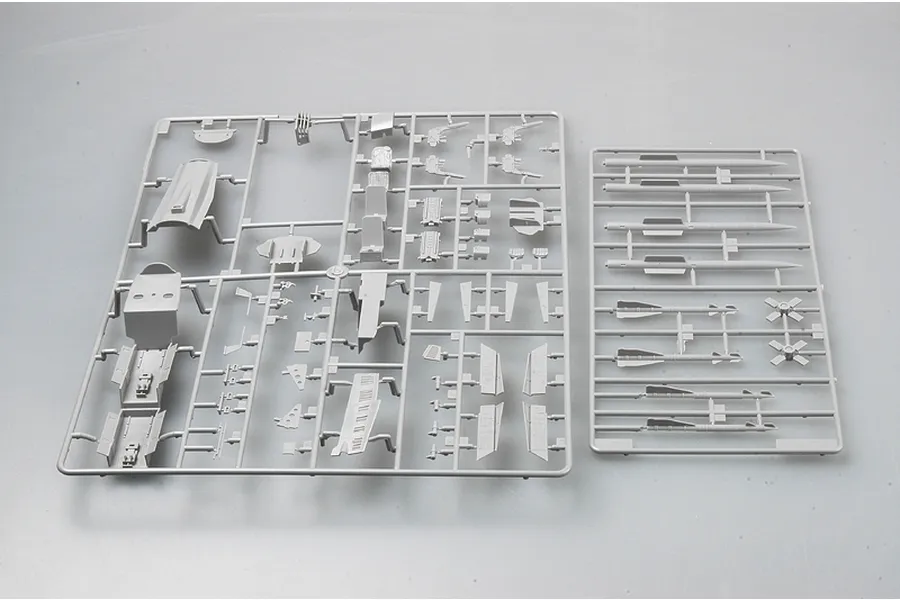Trumpeter 1/32 Su-27UB Flanker-C Fighter Jet Scaled Plastic Model Kit image 25054