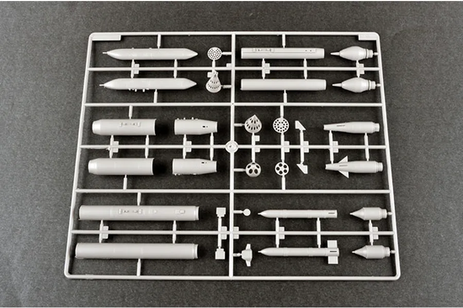 Trumpeter 1/32 Russian MIG-29A Fulcrum Fighter Jet Scaled Plastic Model Kit image 25189