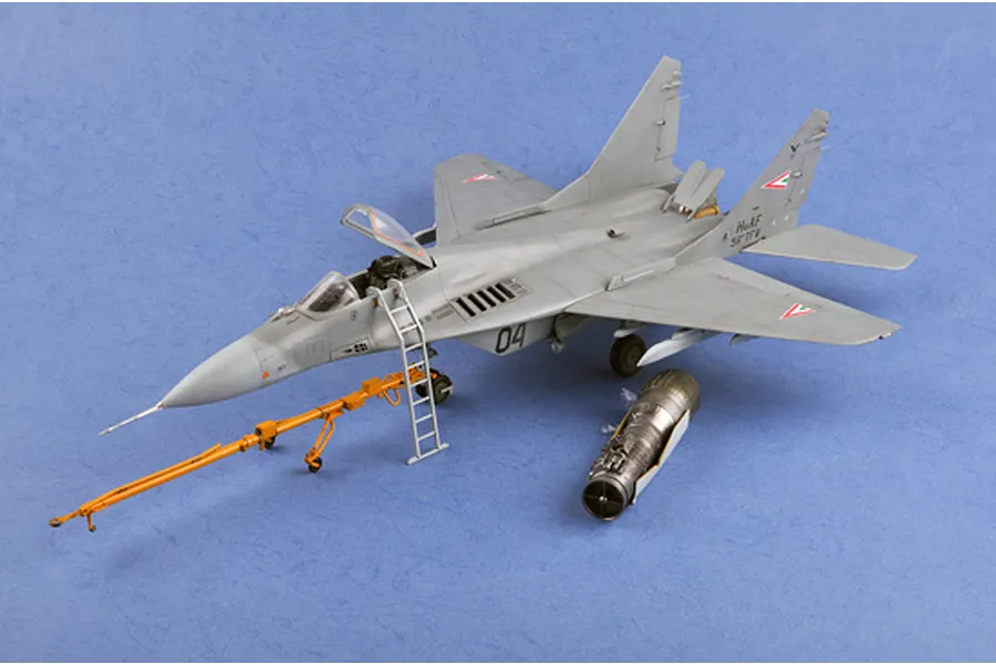 Trumpeter 1/32 Russian MIG-29A Fulcrum Fighter Jet Scaled Plastic Model Kit image 25198
