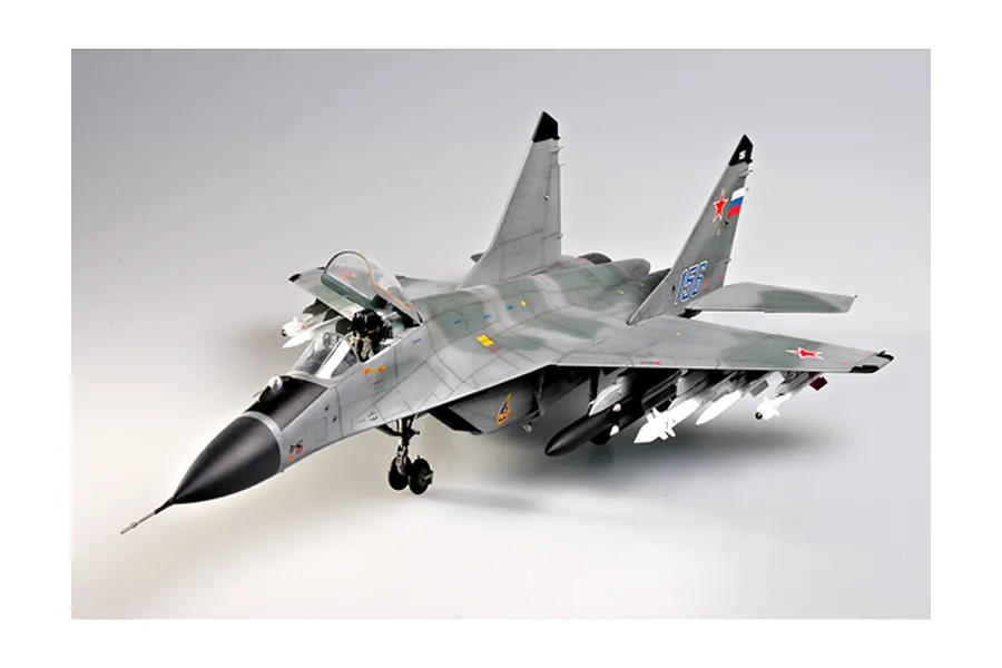 Trumpeter 1/32 Russian MIG-29M Fulcrum Fighter Jet Scaled Plastic Model Kit image 25449
