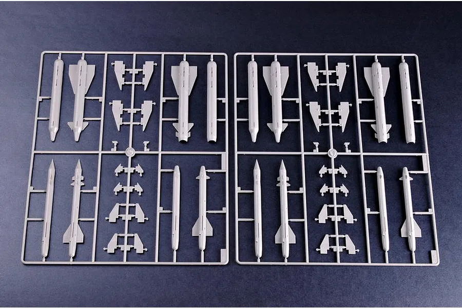Trumpeter 1/32 Russian MIG-29M Fulcrum Fighter Jet Scaled Plastic Model Kit image 25451