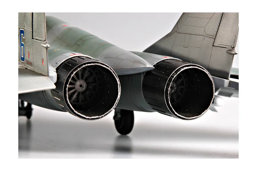 Trumpeter 1/32 Russian MIG-29M Fulcrum Fighter Jet Scaled Plastic Model Kit image 25456