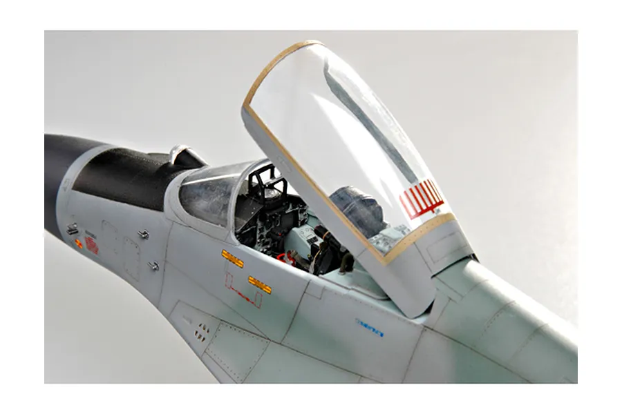 Trumpeter 1/32 Russian MIG-29M Fulcrum Fighter Jet Scaled Plastic Model Kit image 25457