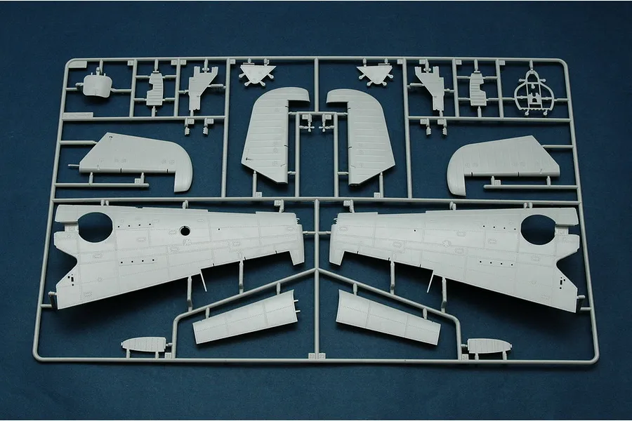 Trumpeter 1/32 TBF-1C Avenger Bomber Scaled Plastic Model Kit image 25527