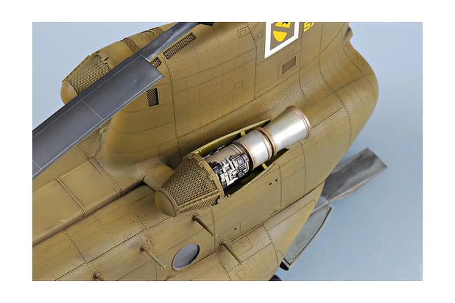 Trumpeter 1/35 CH-47A Chinook Helicopter Scaled Plastic Model Kit image 25675