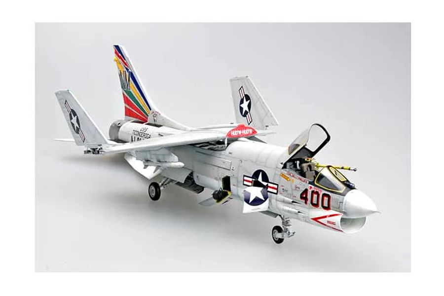 Trumpeter 1/32 F-8E Crusader Jet Scaled Plastic Model Kit image 25686