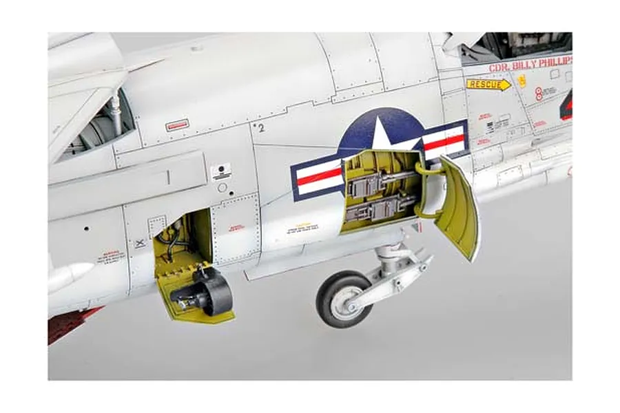 Trumpeter 1/32 F-8E Crusader Jet Scaled Plastic Model Kit image 25690