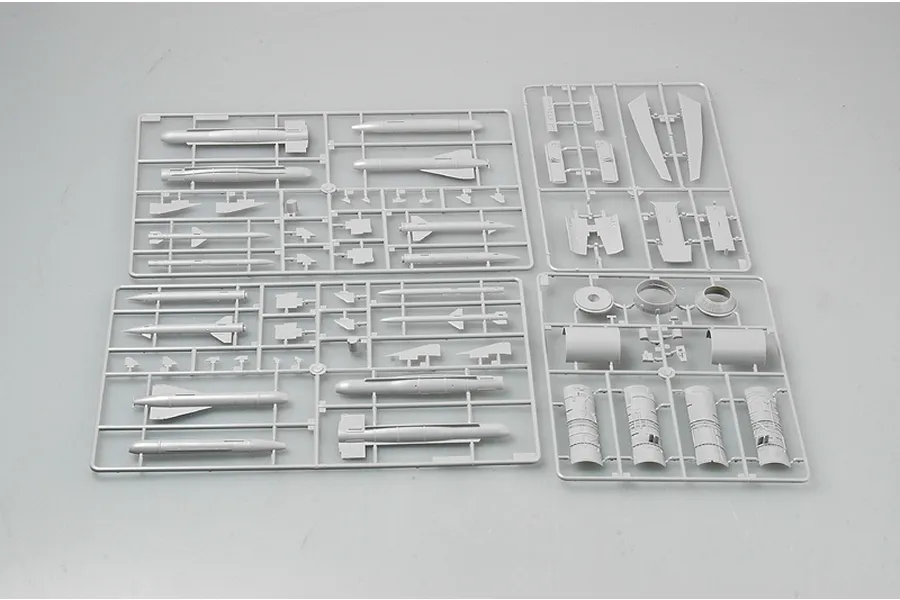Trumpeter 1/32 F-8E Crusader Jet Scaled Plastic Model Kit image 25696