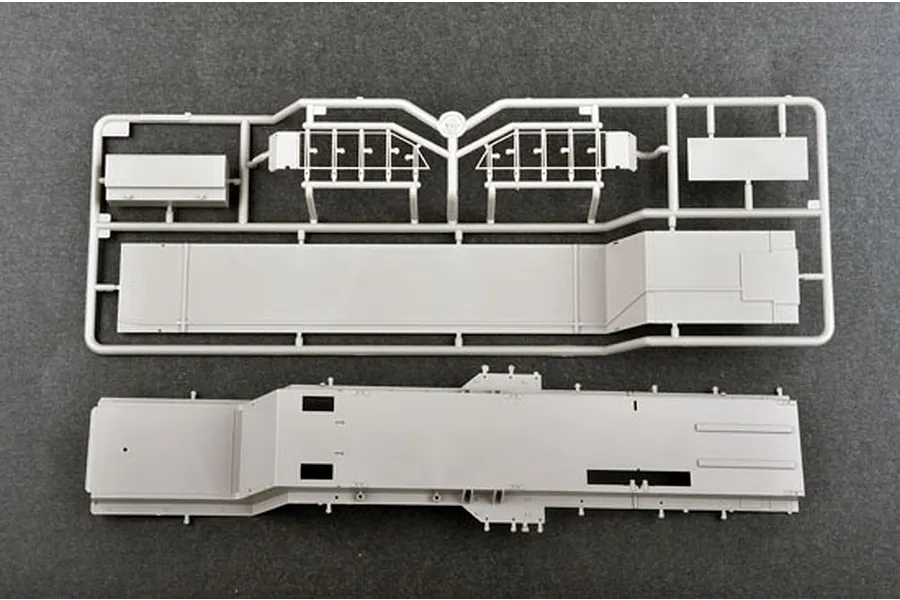 Trumpeter 1/35 US M901 Launching Station w/ MIM-104F Patriot SAM System (PAC-3) Scaled Plastic Model Kit image 25738