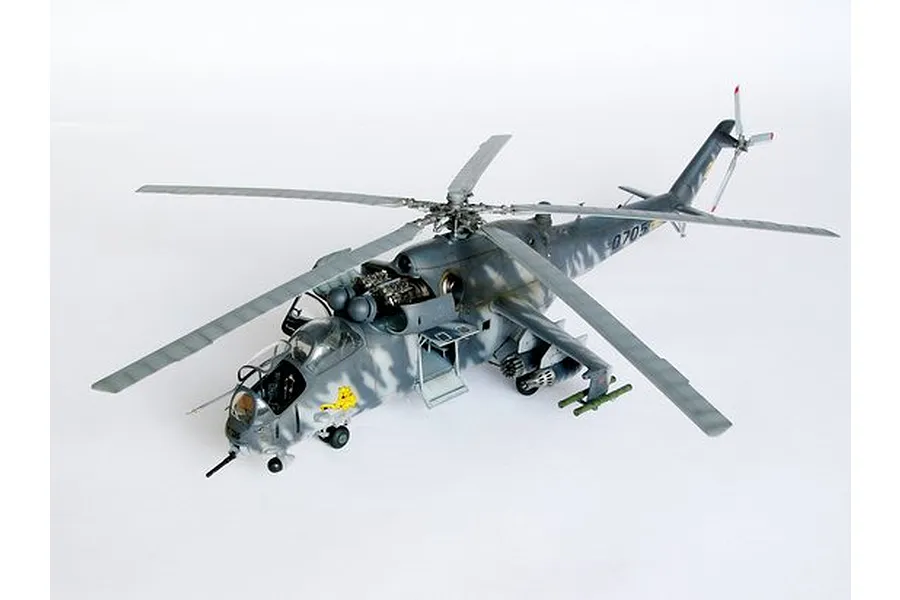 Trumpeter 1/35 Mil MI-24V Hind-E Helicopter Scaled Plastic Model Kit image 25769