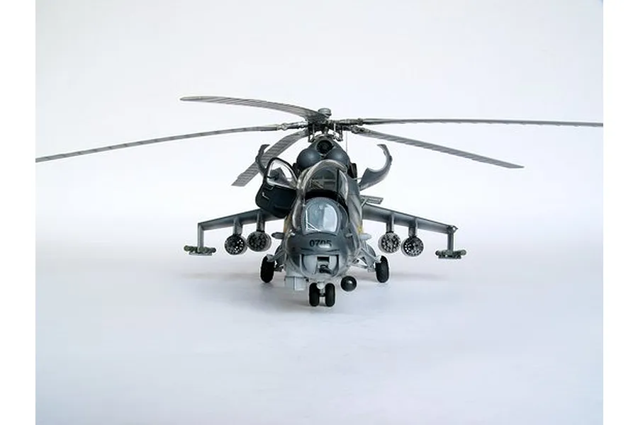 Trumpeter 1/35 Mil MI-24V Hind-E Helicopter Scaled Plastic Model Kit image 25770