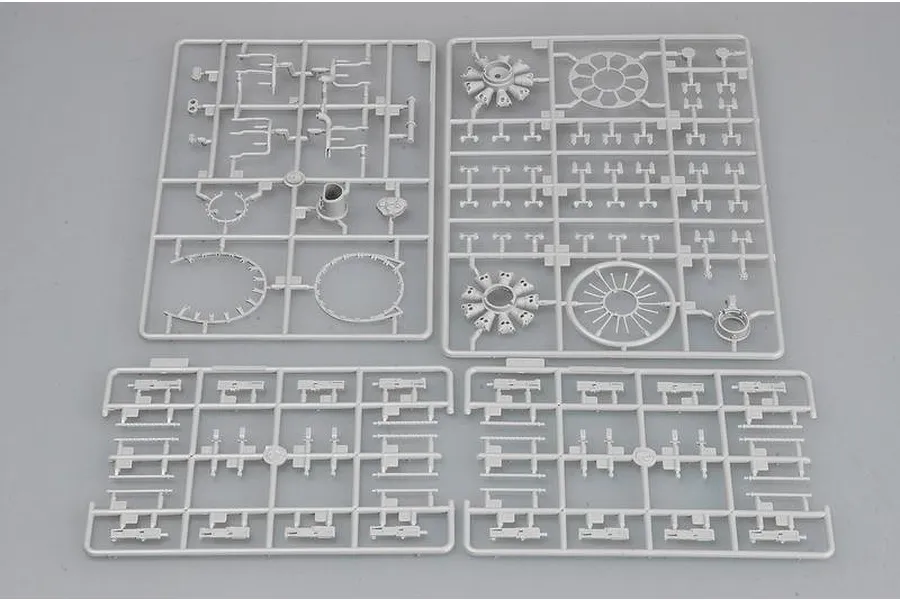 Trumpeter 1/32 P-47N Thunderbolt Fighter Scaled Plastic Model Kit image 25926