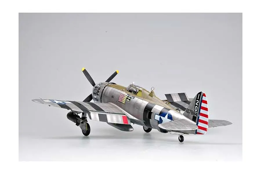 Trumpeter 1/32 P-47 Thunderbolt Razorback Fighter Scaled Plastic Model Kit image 25