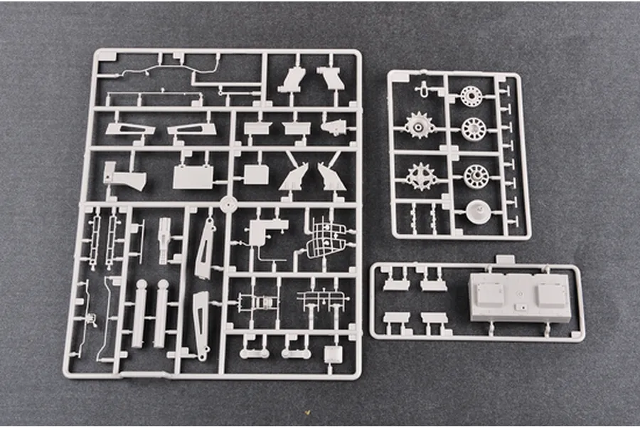 Trumpeter 1/35 Soviet 2S7 Self-Propelled Gun Scaled Plastic Model Kit image 26137