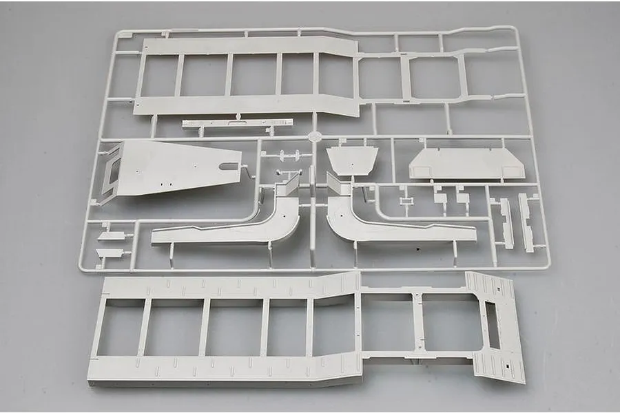 Trumpeter 1/35 MAZ-537G Truck w/ MAZ/ChMZAP-5247G Semitrailer Scaled Plastic Model Kit image 26166