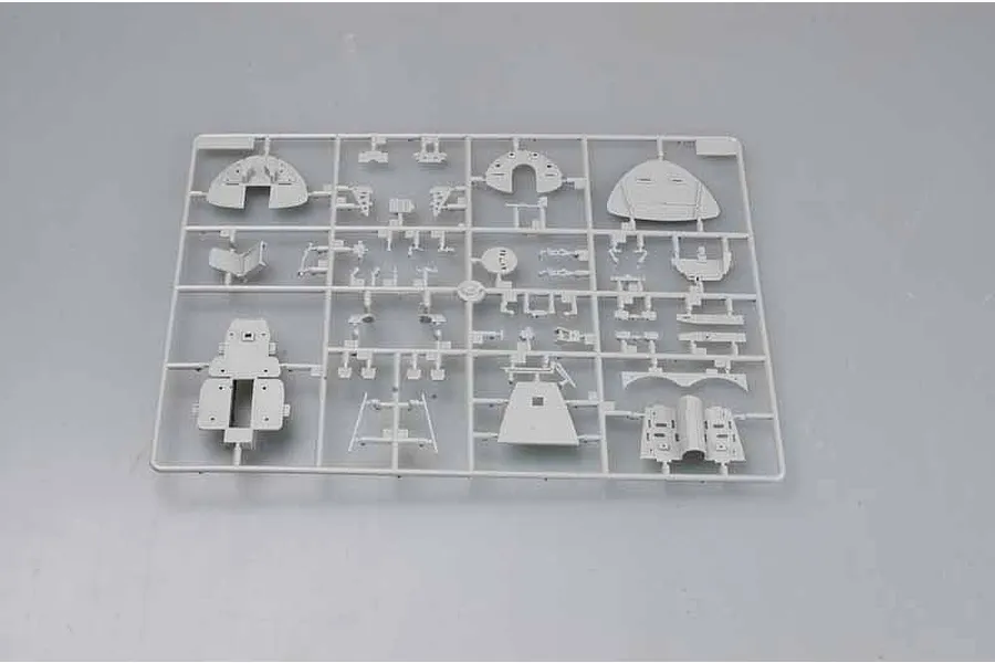 Trumpeter 1/32 Messerschmitt Me 262 A-la (Clear Edition) Fighter Jet Scaled Plastic Model Kit image 26204