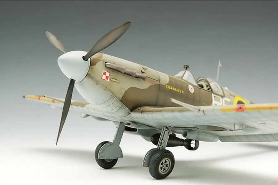 Trumpeter 1/24 Supermarine Spitfire Mk. VB Fighter Scaled Plastic Model Kit image 26221