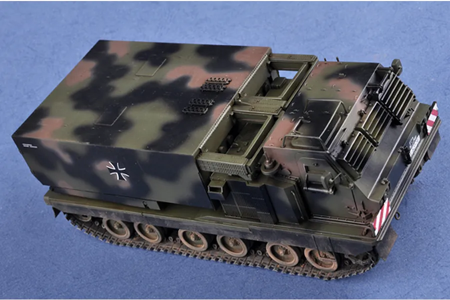 Trumpeter 1/35 Mobile Artillery Rocket System (MARS) Scaled Plastic Model Kit image 17