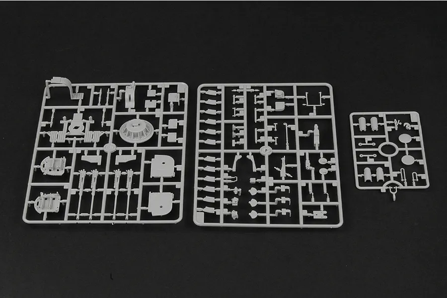 Trumpeter 1/35 German Kanonen Und Flakwagen Armoured Train Scaled Plastic Model Kit image 26329