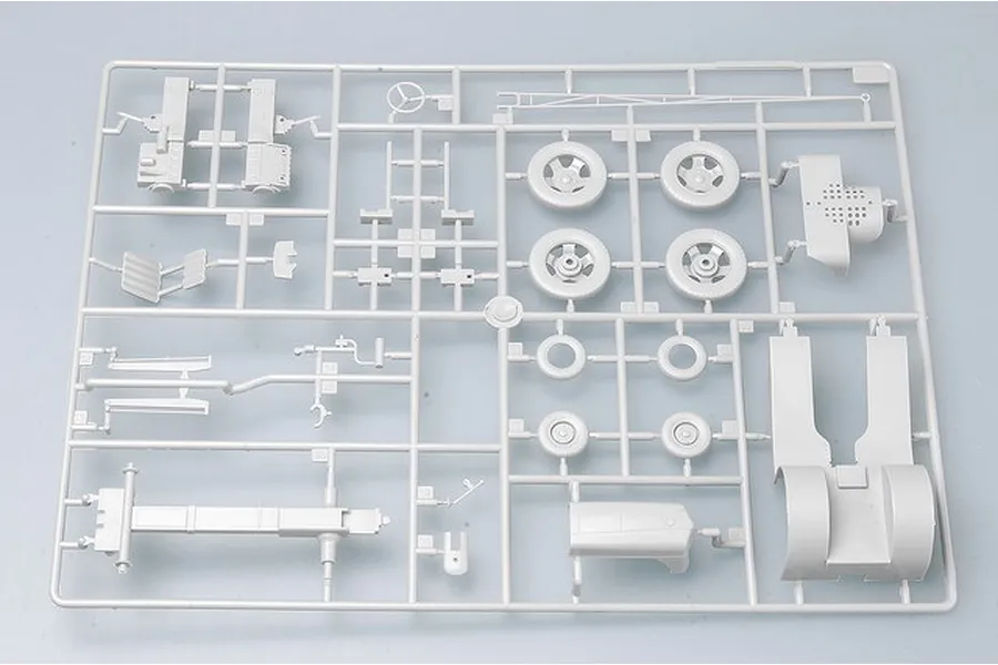 Trumpeter 1/32 F6F-5N Hellcat Night Fighter Scaled Plastic Model Kit image 10