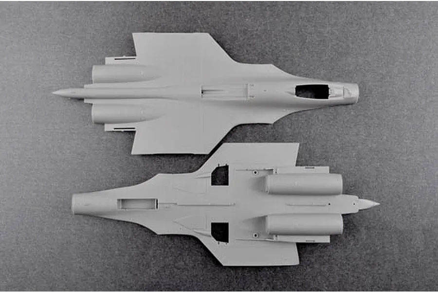 Trumpeter 1/72 Chinese J-15 Fighter Jet w/ Flight Deck Scaled Plastic Model Kit image 26404