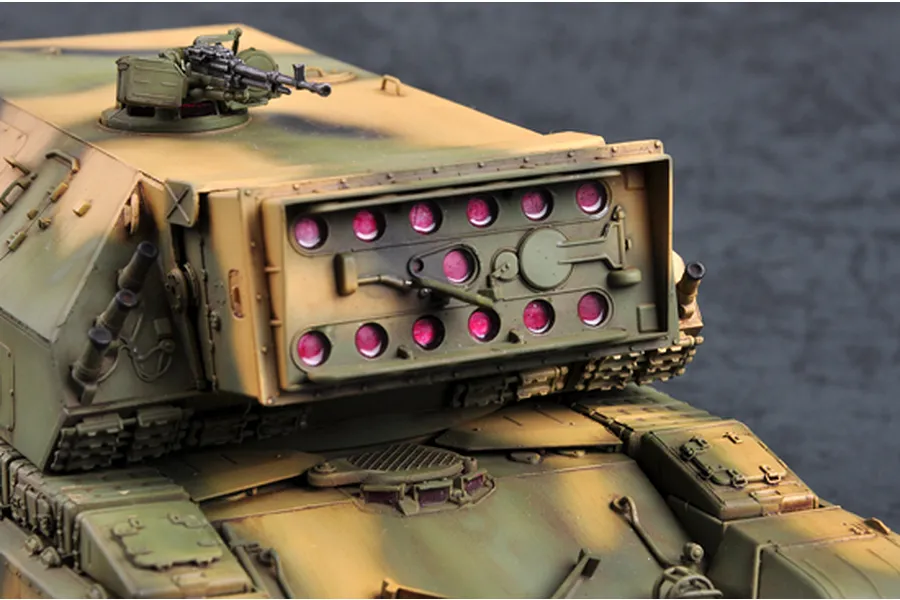 Trumpeter 1/35 Russian 1K17 Szhatie Self-Propelled Laser Scaled Plastic Model Kit image 26590