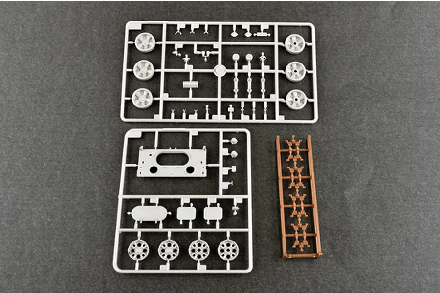 Trumpeter 1/35 Soviet 2K11A TEL w/ 9M8M Missile Krug-A Scaled Plastic Model Kit image 26632