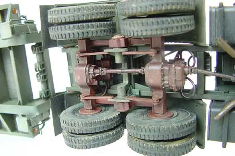 Trumpeter 1/35 Chinese 50 Ton Tank Transporter Truck Scaled Plastic Model Kit image 10