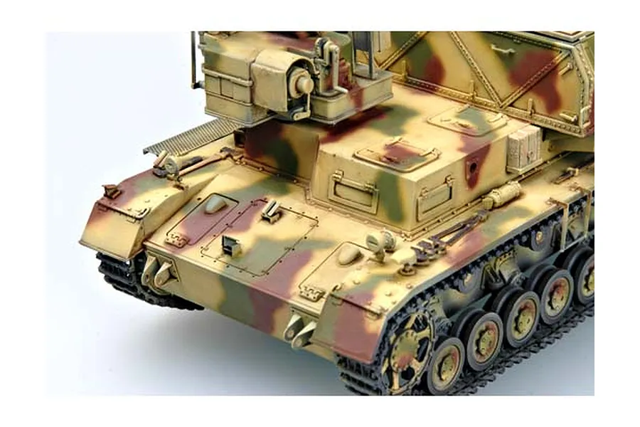Trumpeter 1/35 German Pz.Kpfw IV Ausf F Fahrgestell Tank Scaled Plastic Model Kit image 11