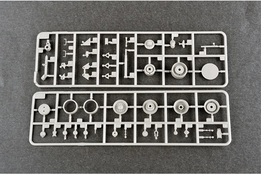 Trumpeter 1/35 MPQ-52 C-Band Tracking Radar Trailer Scaled Plastic Model Kit image 26937