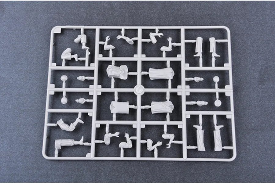 Trumpeter 1/35 Russian 1975 T-62 Tank Scaled Plastic Model Kit image 14
