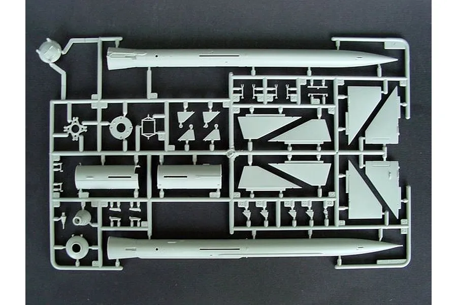 Trumpeter 1/35 HQ-2 Missile w/ Transport Trailer &amp;amp; Truck Scaled Plastic Model Kit image 27079