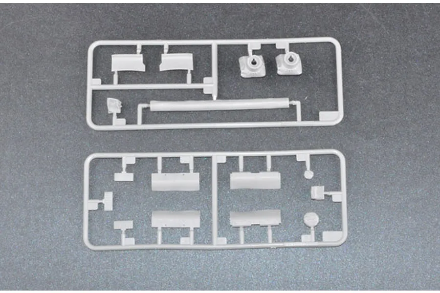 Trumpeter 1/35 Russian T-80BV Main Battle Tank Scaled Plastic Model Kit image 27106
