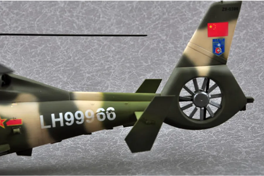 Trumpeter 1/35 Chinese Z-9WA Helicopter Scaled Plastic Model Kit image 27174