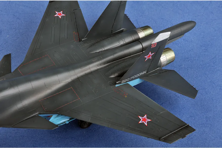 Trumpeter 1/72 Russian Su-34 Fullback Bomber/Fighter Jet Scaled Plastic Model Kit image 27197