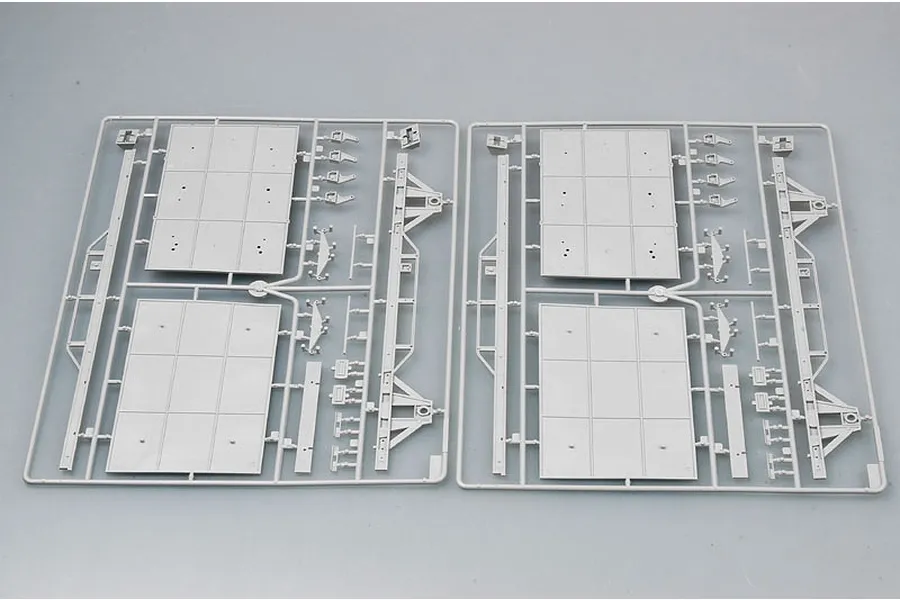 Trumpeter 1/35 German Railway Gondola (Lower Sides) Scaled Plastic Model Kit image 27300